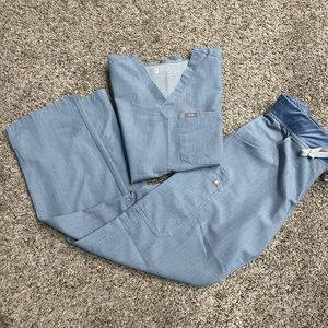Figs scrubs set
